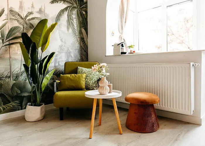 Urban Jungle Nest * 布加勒斯特